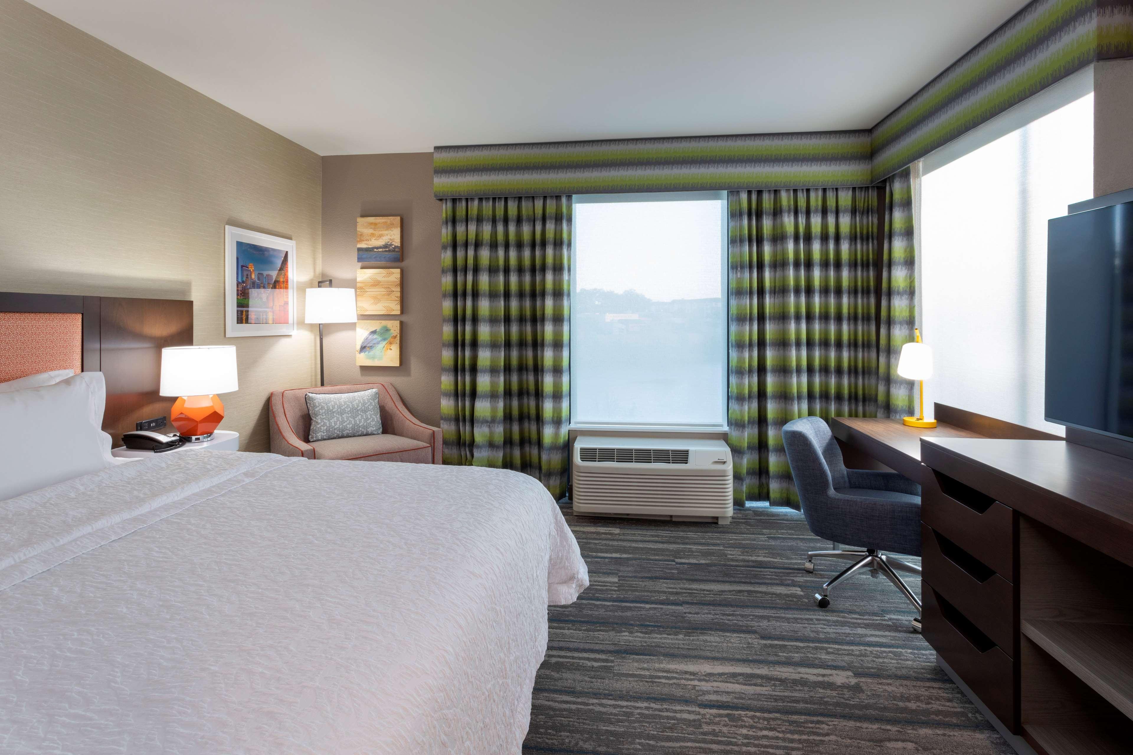 Hampton Inn Eden Prairie Minneapolis מראה חיצוני תמונה