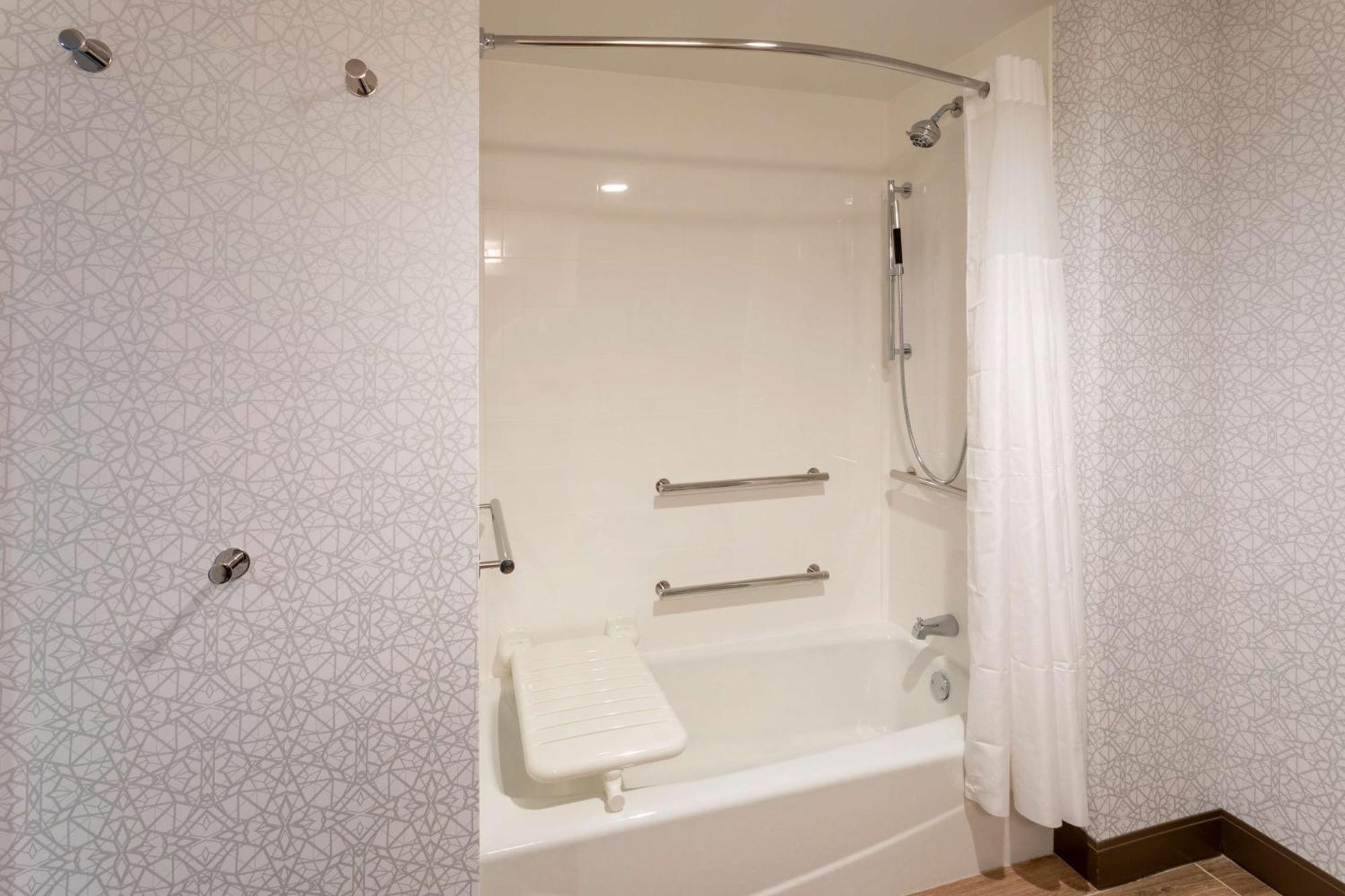 Hampton Inn Eden Prairie Minneapolis מראה חיצוני תמונה