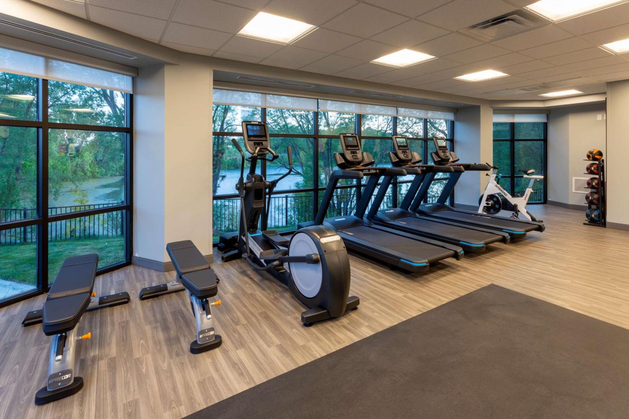 Hampton Inn Eden Prairie Minneapolis מראה חיצוני תמונה